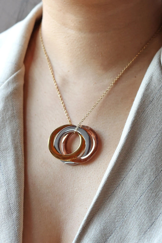 Collier 3 cercles entrelacés personnalisable en acier inoxydable CHLOE